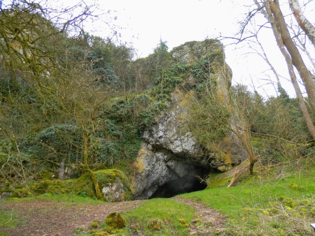 Grotte et canyon de Saulges