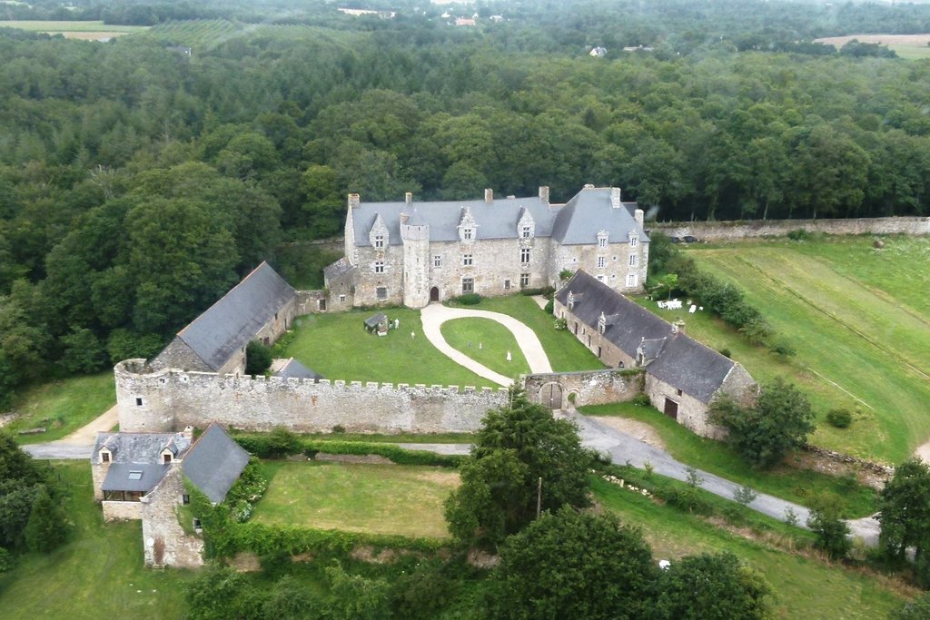 Chateau de Plessis-Josso