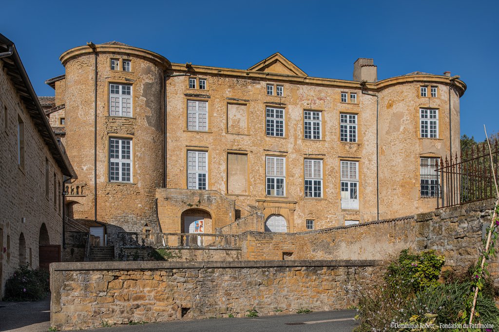 Façade du château de Rochebonne