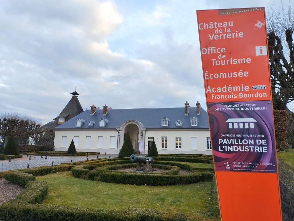 Entrée Château de la Verrerie Le Creusot
