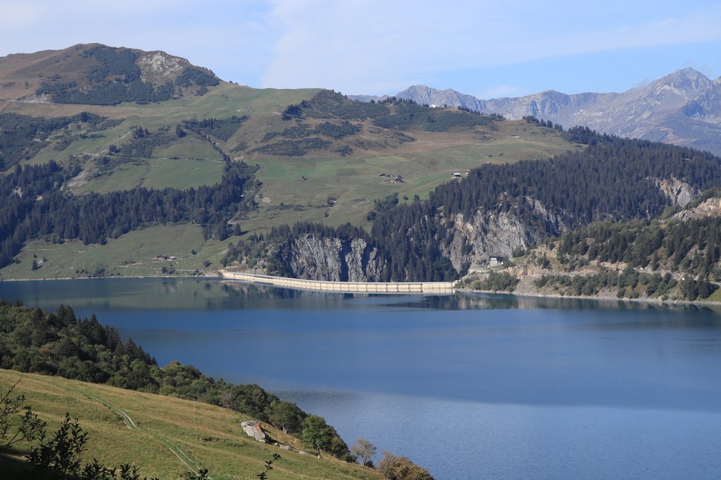 Le Lac Roselend et son barrage