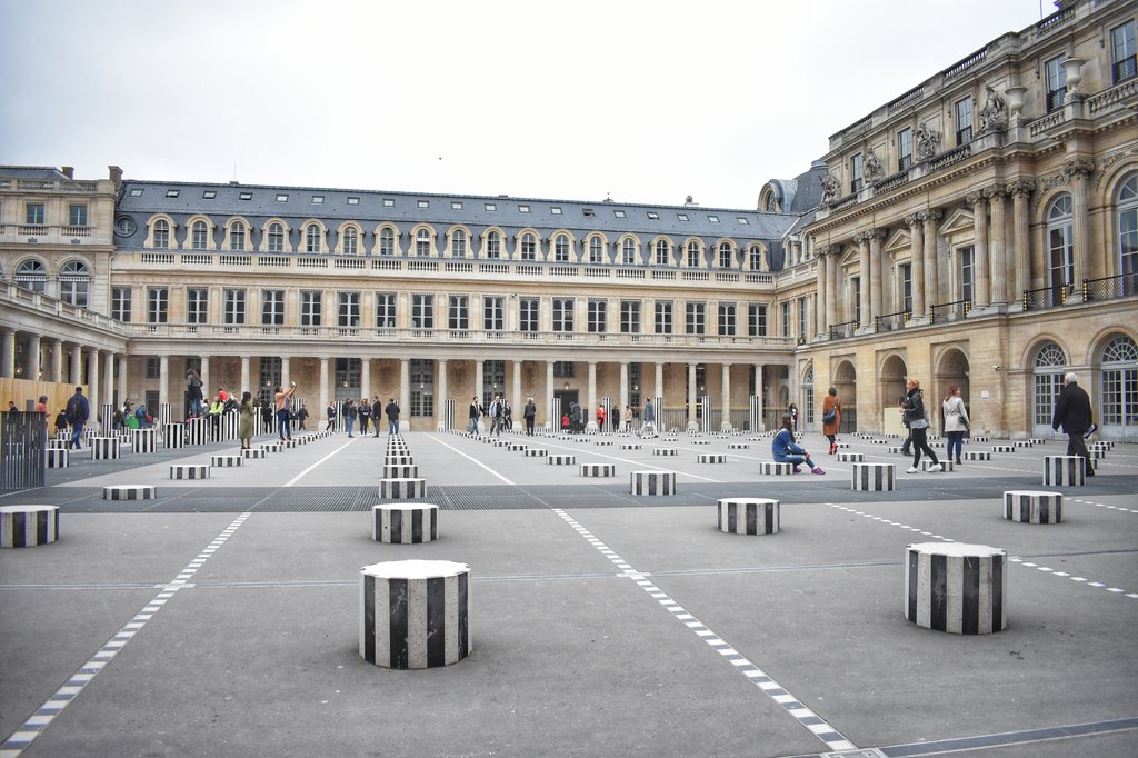 Palais Royal Les Deux Plateaux