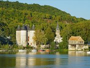 Le château des Tourelles et le Vieux-Moulin à Vernon sur les bords de la Seine