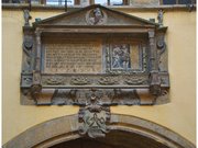  Motif en bas-relief