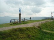 Statue de la Vierge au sommet
