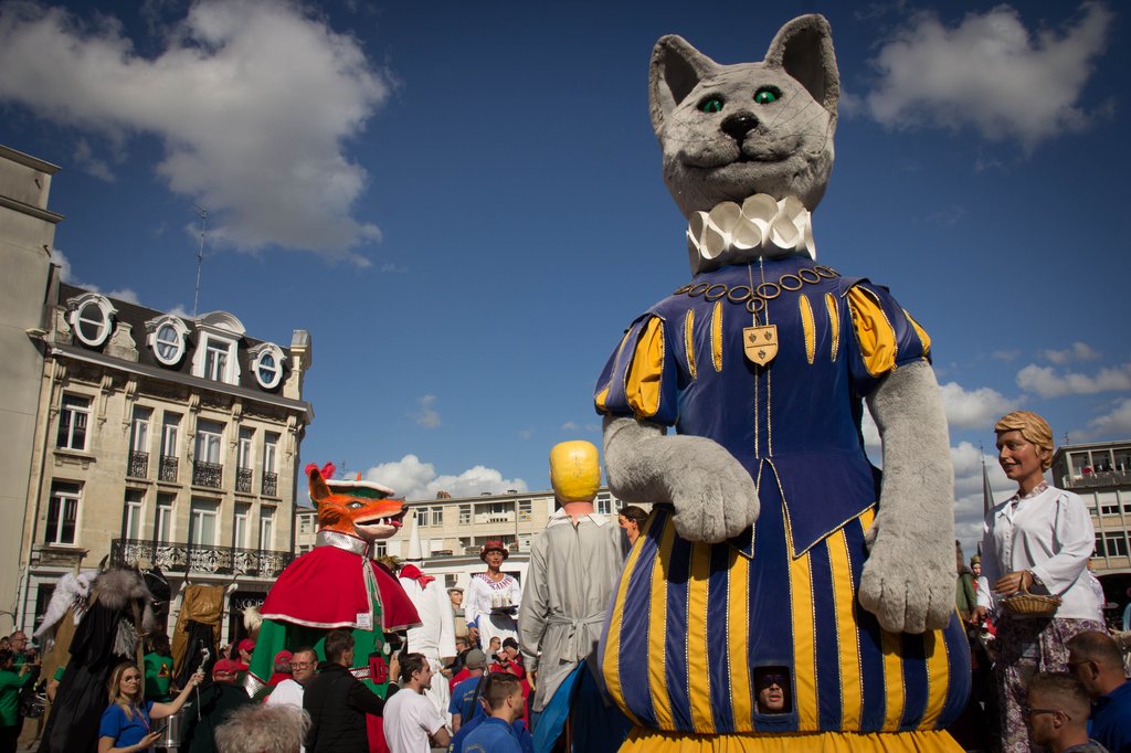 Le caou lors de la parade des géants de douai 2024