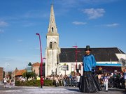 Carnaval avec Barabette, devant l'église de Mazingarbe